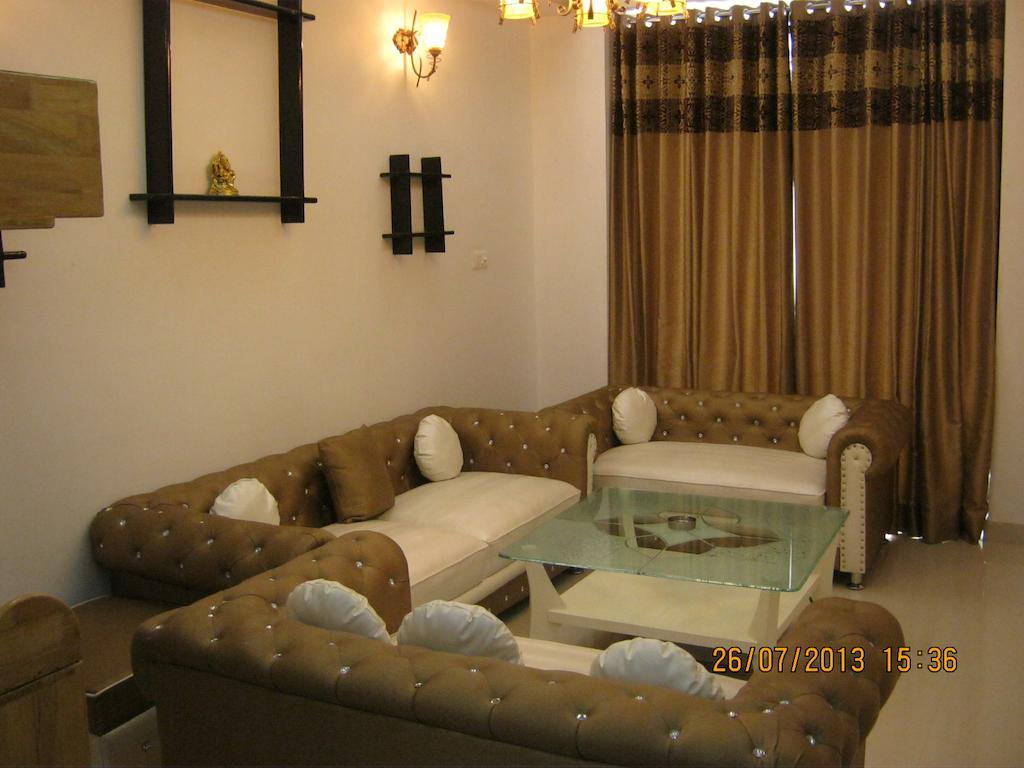 Hotel The Royal Court 4*